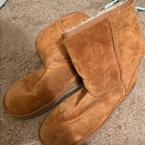Cozy koolaburra Ugg Tan Suede Boots